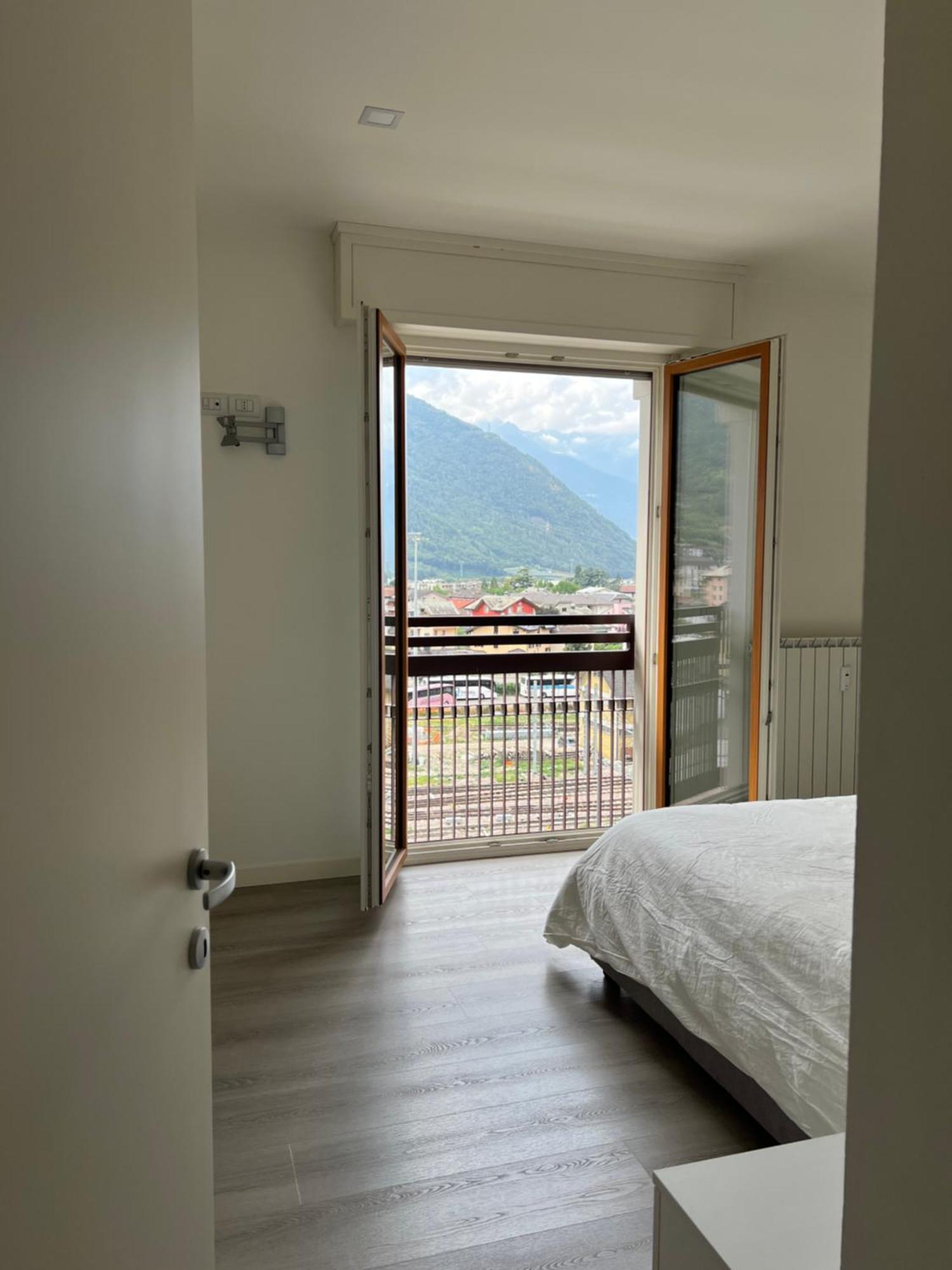 Dreamers Apartment Tirano Bagian luar foto